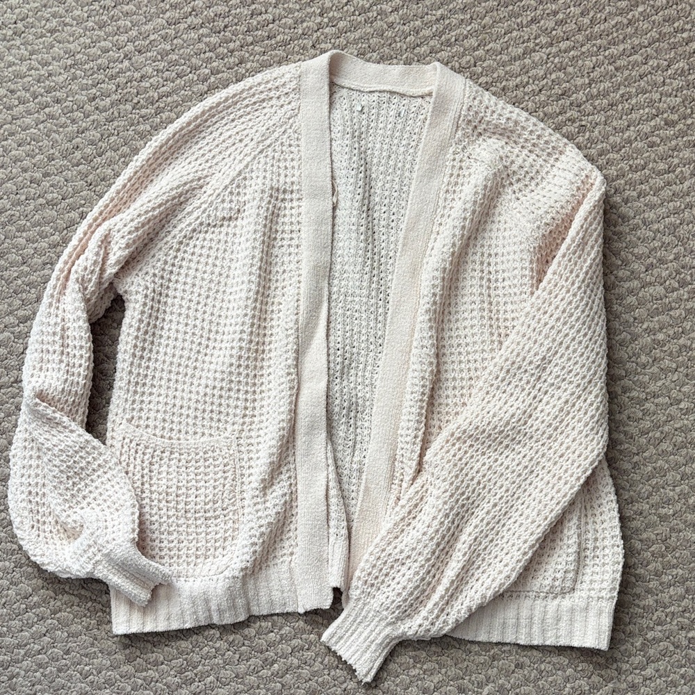 American Eagle Outfitters Beige Knit Cardigan